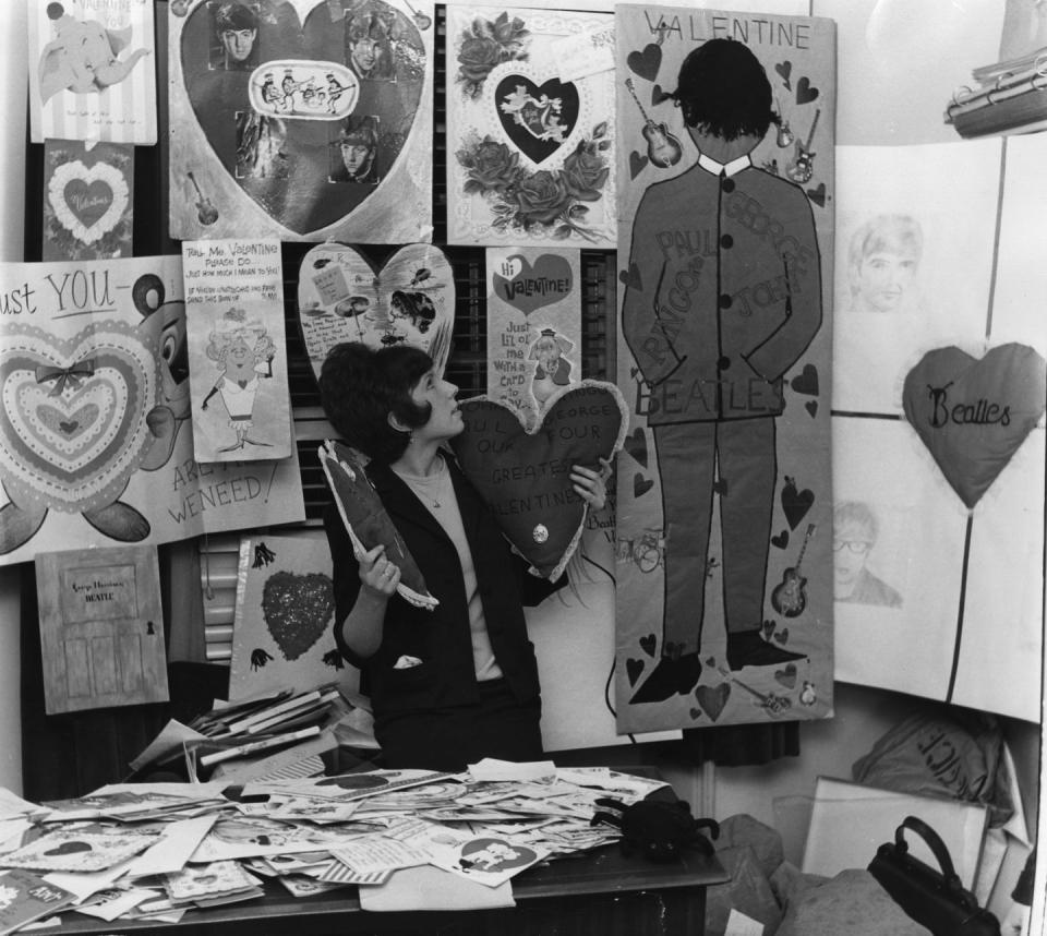 <p>In the thick of Beatlemania, the secretary of their fan club was surrounded by cards sent to the British group. </p>