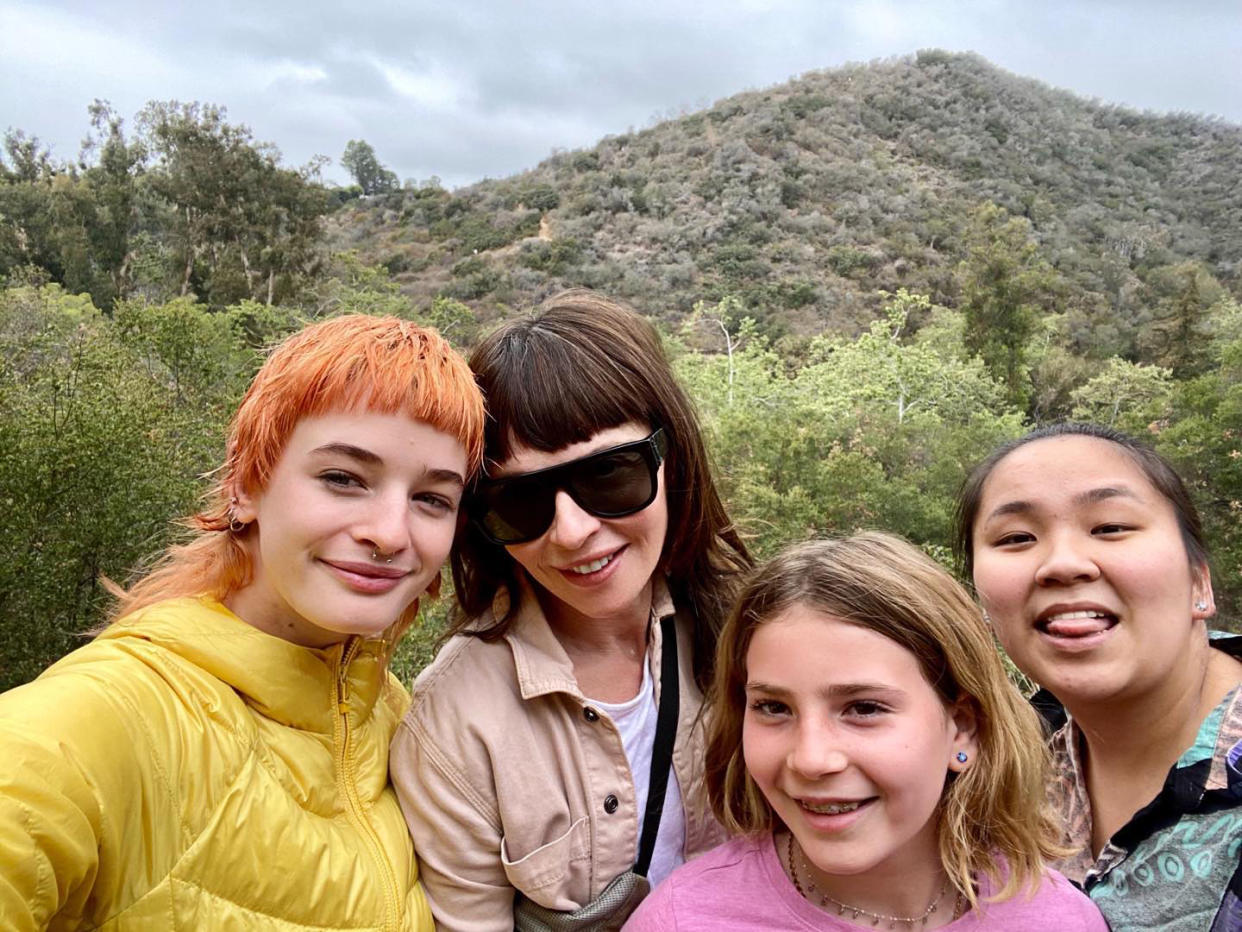 Ewan McGregor Poses With Wife Mary Elizabeth Winstead and Kids at Hollywood Walk of Fame Ceremony