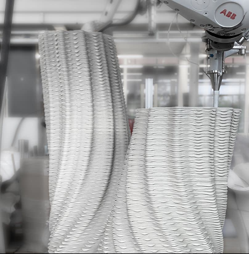 El Tor Alva está hecho de hormigón blanco, impreso en 3D utilizando un proceso de extrusión iniciado por ETH Zurich..