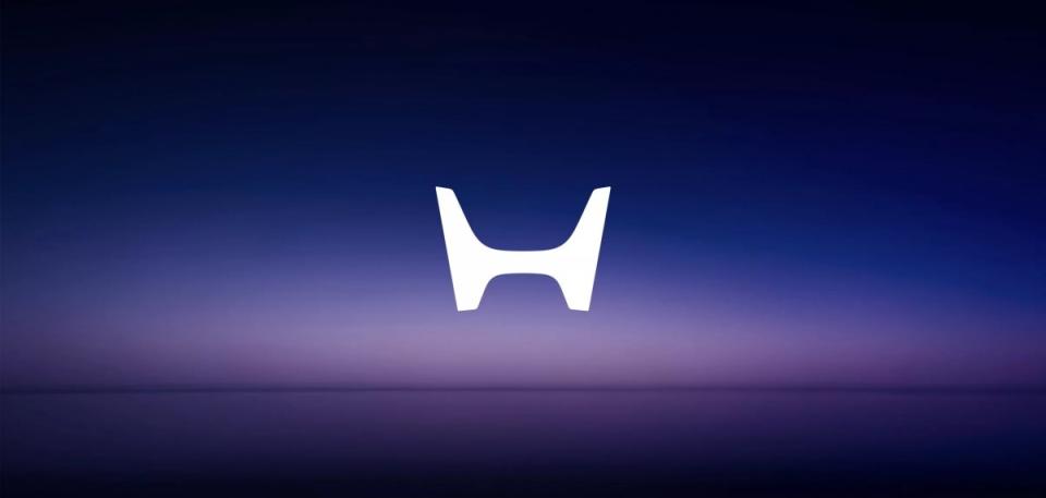 全新的廠徽象徵著兩隻伸出的手，未來將會使用在Honda 0的系列車款當中。