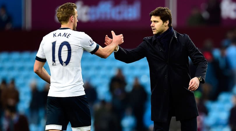   Harry Kane and Mauricio Pochettino shake hands at Tottenham 