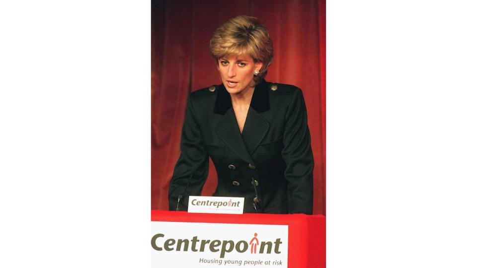 Princess Diana at plinth making a speech in 1995