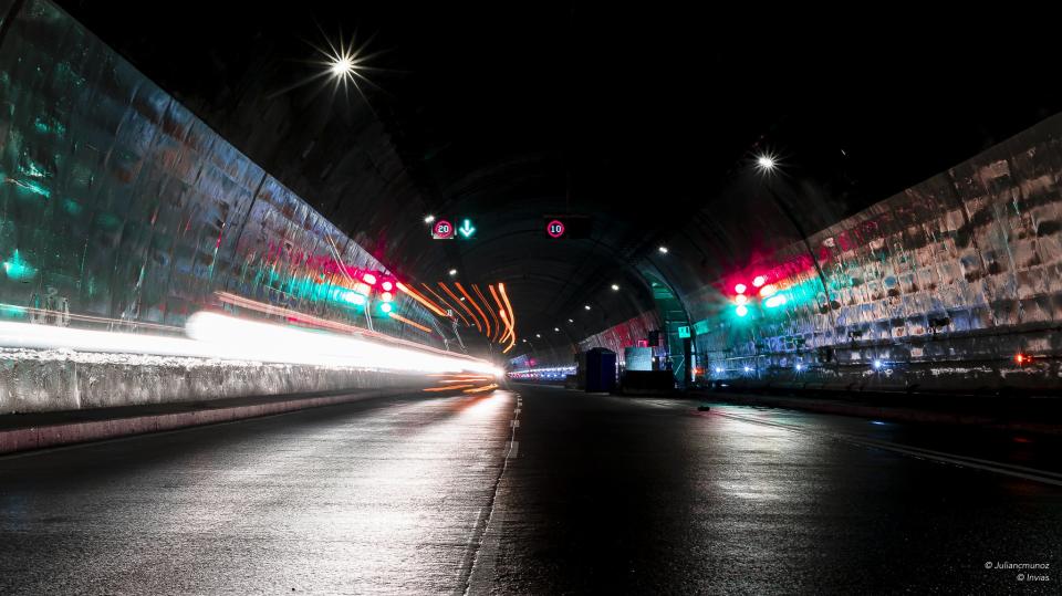 El Túnel de la Línea es considerado el túnel de transporte terrestre más largo de Latinoamérica, con 8,56 kilómetros de longitud. Foto Invías Colombia