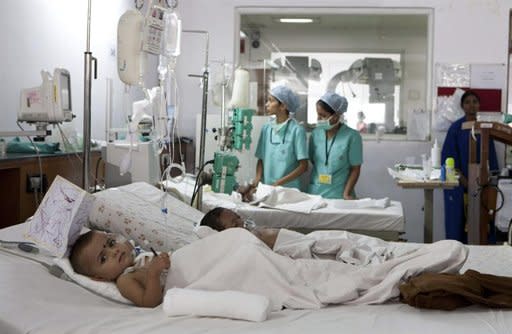 La inversión privada supera ampliamente la parte estatal de la salud india (EFE)