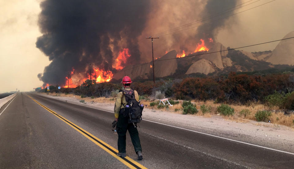 Southern California wildfire forces evacuations