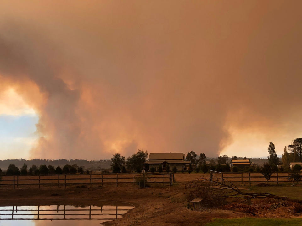 About 4663 hectares has been burnt and the fire is continuing to spread eastwards. Photo: AAP