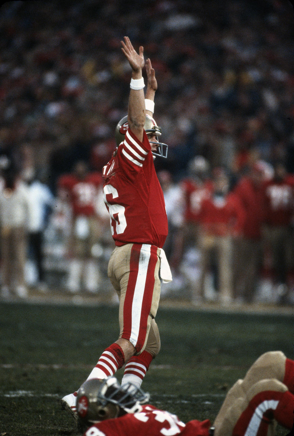 MIAMI, FL- JANUARY 31:  Joe Montana #16 of the San Francisco 49ers celebrates after they scored a touchdown against the Cincinnati Bengals during Super Bowl XXIII  on January 31, 1989 at Joe Robbie  Stadium in Miami, Florida. The 49ers  won the Super Bowl 20-16. (Photo by Focus on Sport/Getty Images) 