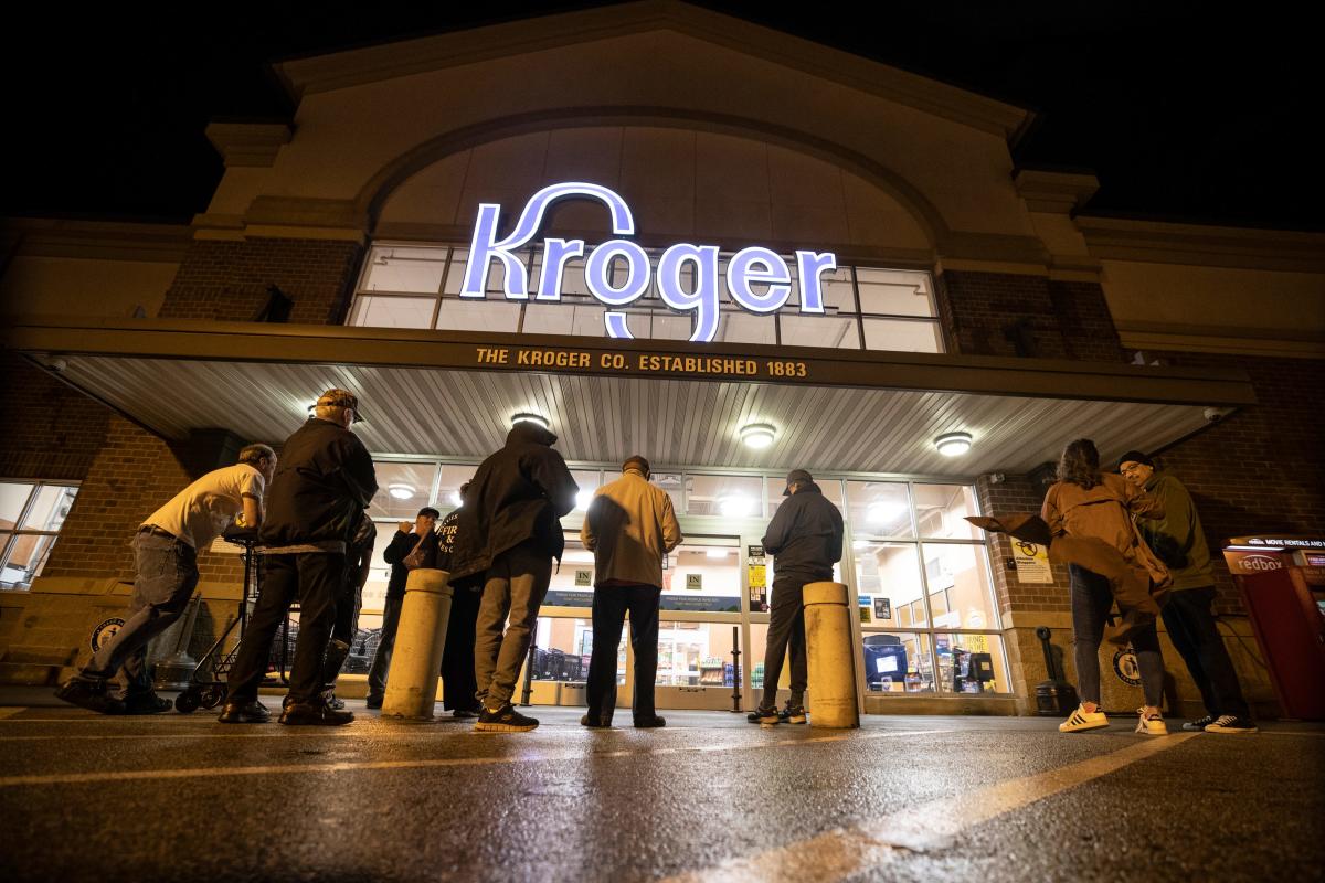 Kentucky grocery stores open July 4th See Kroger, Dollar General