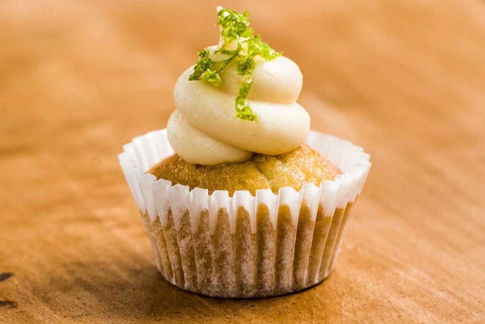 Mini Dark & Stormy Cupcakes