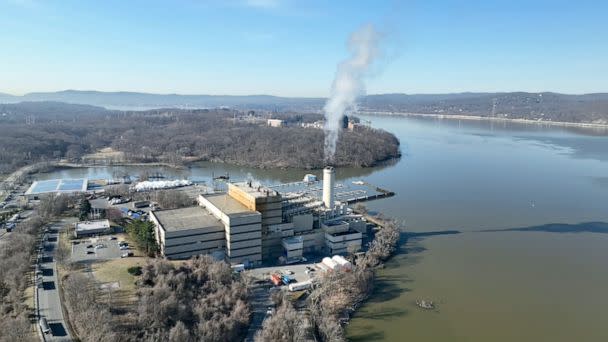 PHOTO: The Wheelabrator Westchester incinerator sits along the Hudson River in Peekskill, New York. (ABC News)