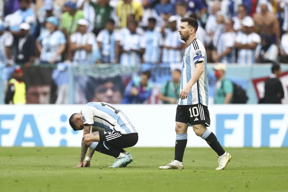 LUSAIL CITY, QATAR - NOVEMBER 22: A dejected Lionel Messi of Argentina reacts at full time during the FIFA World Cup Qatar 2022 Group C match between Argentina and Saudi Arabia at Lusail Stadium on November 22, 2022 in Lusail City, Qatar. (Photo by James Williamson - AMA/Getty Images)