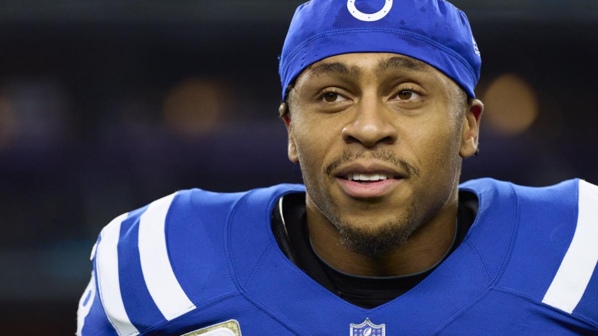 Jonathan Taylor: Colts player Jonathan Taylor requests a trade amid  contract negotiations: Reports - The Economic Times