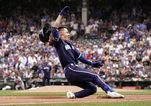 Cubs starter Marcus Stroman leaves London game with blister on finger