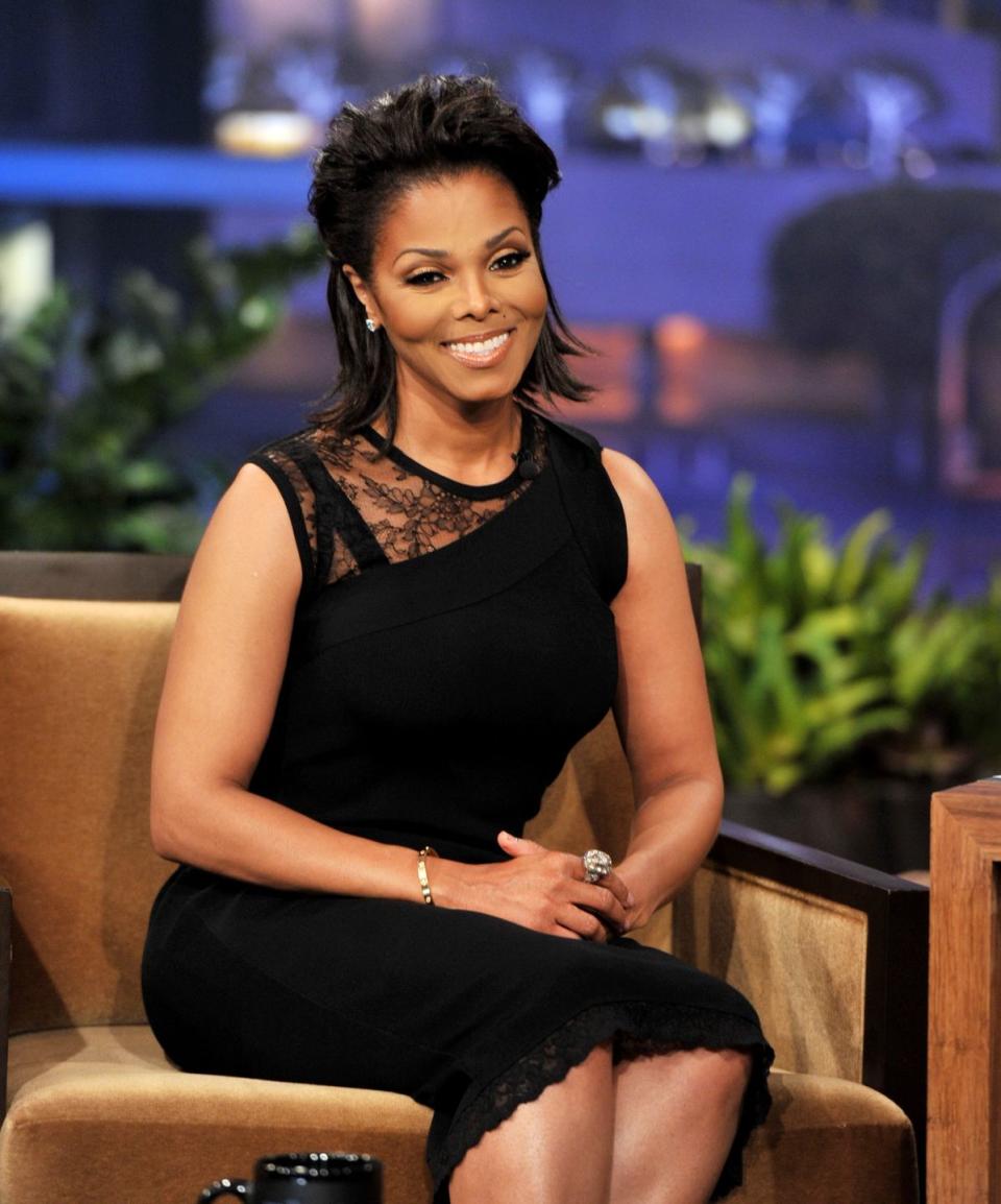 short haircuts for older women janet jackson