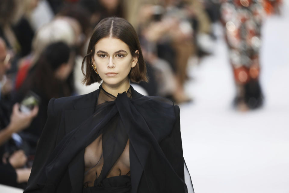 Model Kaia Gerber wears a creation as part of the Valentino Ready To Wear Spring-Summer 2020 collection, unveiled during the fashion week, in Paris, Sunday, Sept. 29, 2019. (Photo by Vianney Le Caer/Invision/AP)