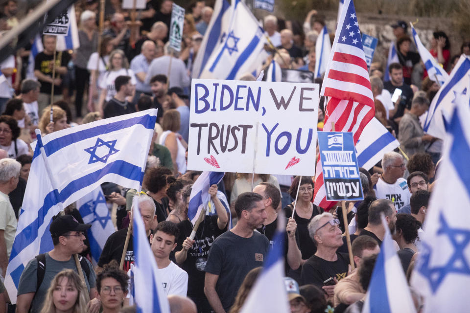 Von Netanjahu-Gegnern in Israel wurde Bidens Vorstoß positiv aufgenommen, doch es gibt viele politische Hürden (Bild: Amir Levy/Getty Images)