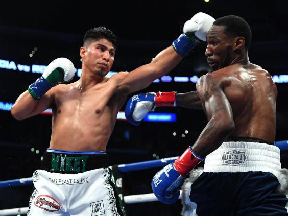 Mikey Garcia faces Jessie Vargas (Getty)