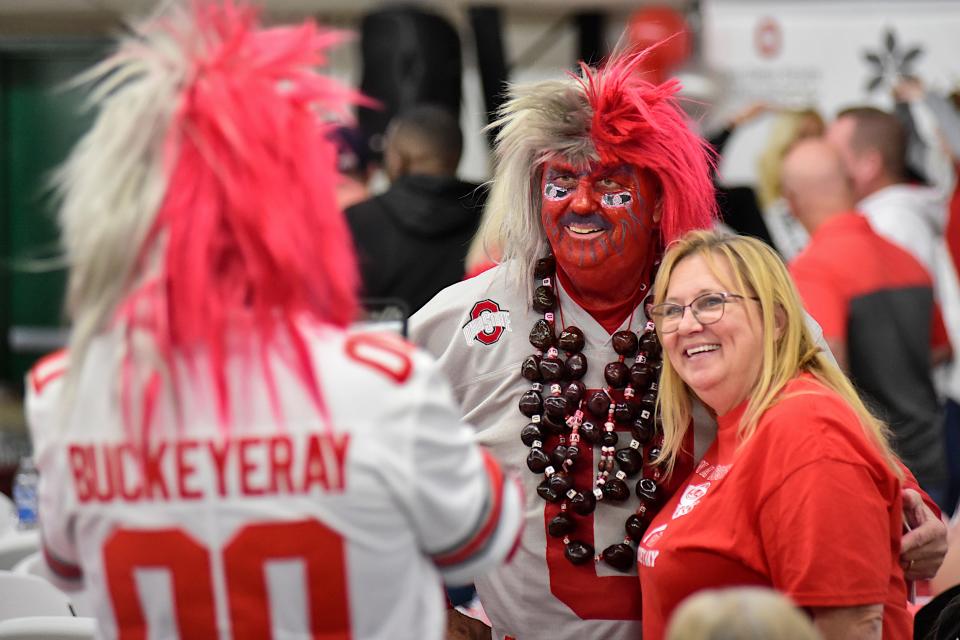 Buckeye fans celebrated and took photos Monday night ahead of the Buckeye Bash for Richland County Alumni.