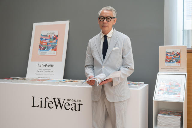 UNIQLO, LifeWear magazine