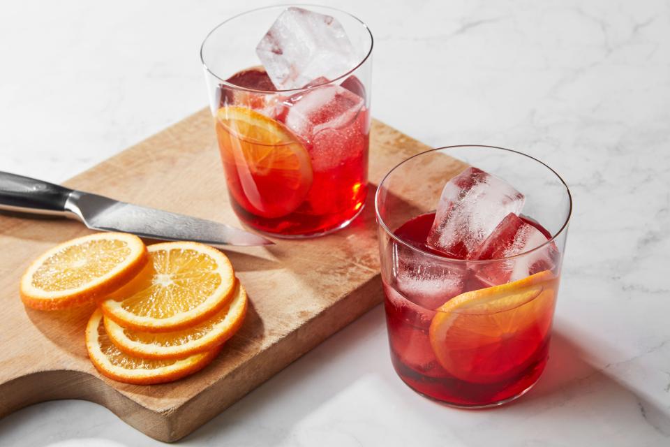 It looks like a Negroni. It is a Negroni. It's a non-alcoholic Negroni.