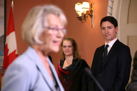 Canada's Prime Minister Justin Trudeau and Governor General Julie Payette look on as Joyce Murray is sworn-in as Canada's President of the Treasury Board and Minister of Digital Government during a cabinet shuffle at Rideau Hall in Ottawa, Ontario, Canada, March 18, 2019. REUTERS/Chris Wattie