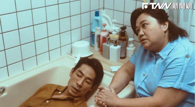 鍾欣凌在《最佳利益3》中飾演「水泥埋屍」殺夫的妻子，突破的演技相當驚艷。（圖／群之噰傳播股份有限公司 提供）