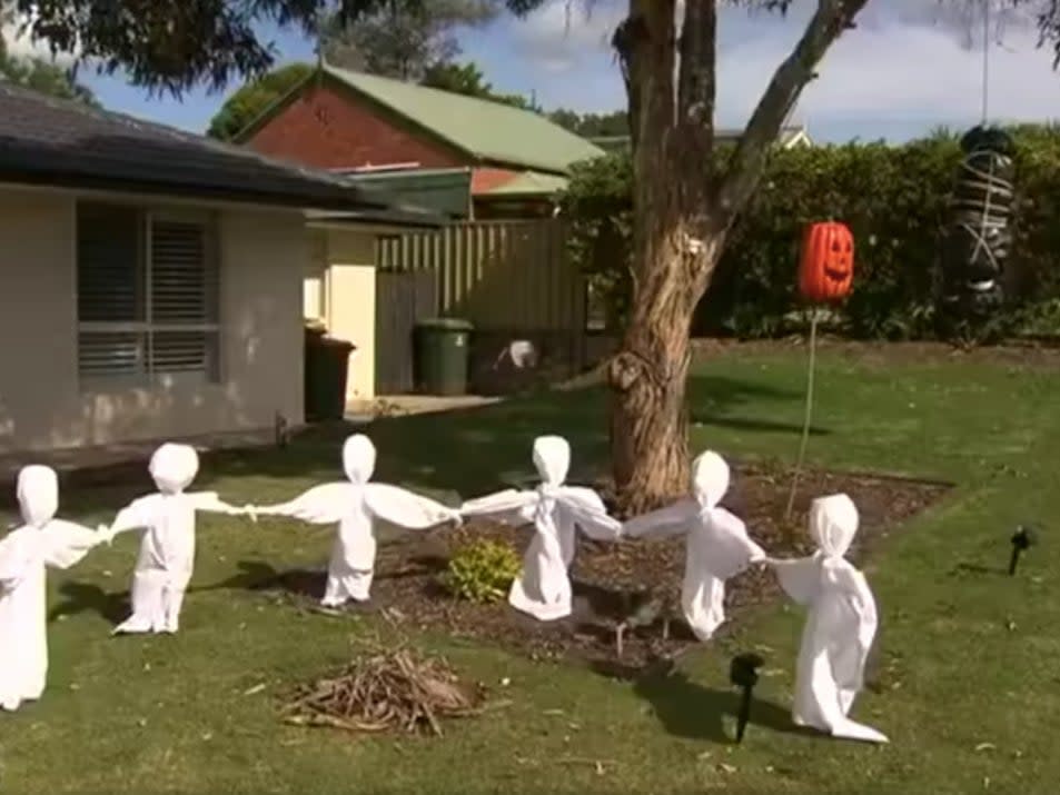 A Halloween display by McLaren Vale resident Daniel Abbie, in South Australia, was likened to a KKK lynching (7News)
