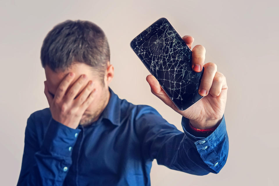 Cracked the front of your smartphone screen? Protect yourself. (Photo: Getty)