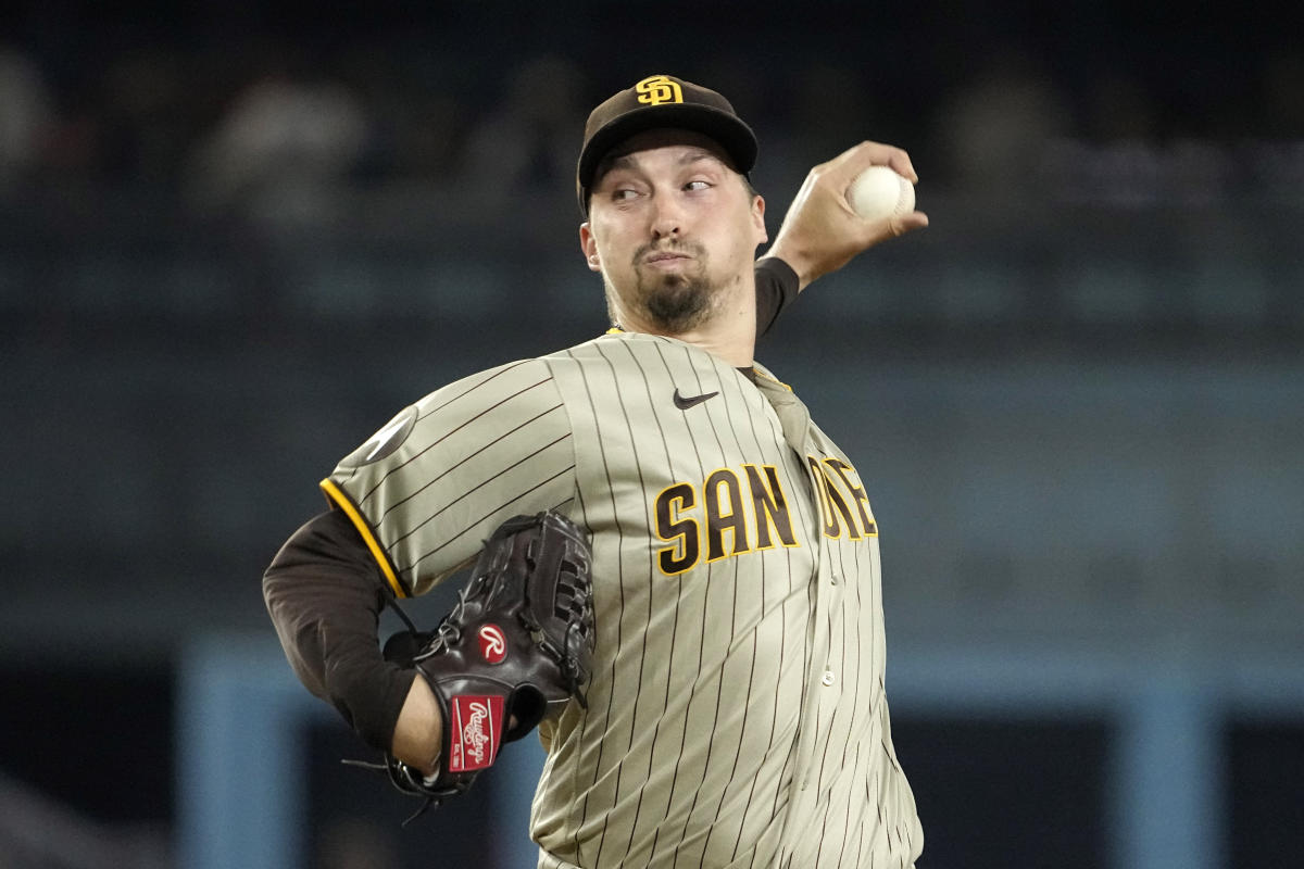 Nick Martinez tosses first nine-inning complete game as Fighters