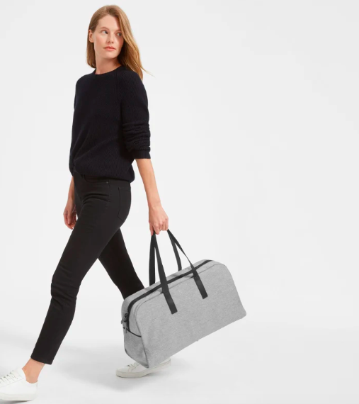 Everlane's new oversized bag will hold everything you need — and more