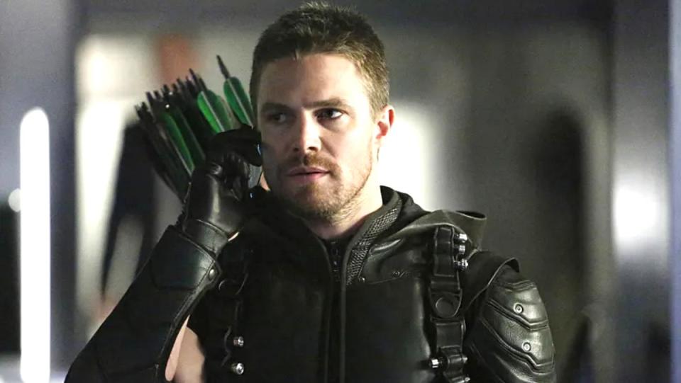 Stephen Amell in Arrow, joins Suits LA spinoff