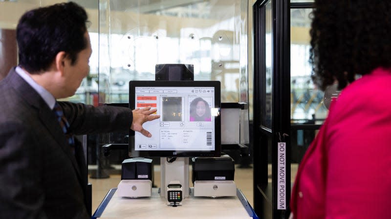 TSA’s Identity Management Capabilities Manager Jason Lim demonstrates facial recognition technology at a Baltimore-Washington International Thurgood Marshall Airport on April 26, 2023, in Glen Burnie, MD. - Photo: Julia Nikhinson (AP)