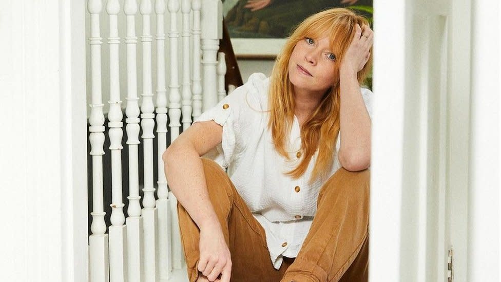 Lucy Rose - promotional photograph