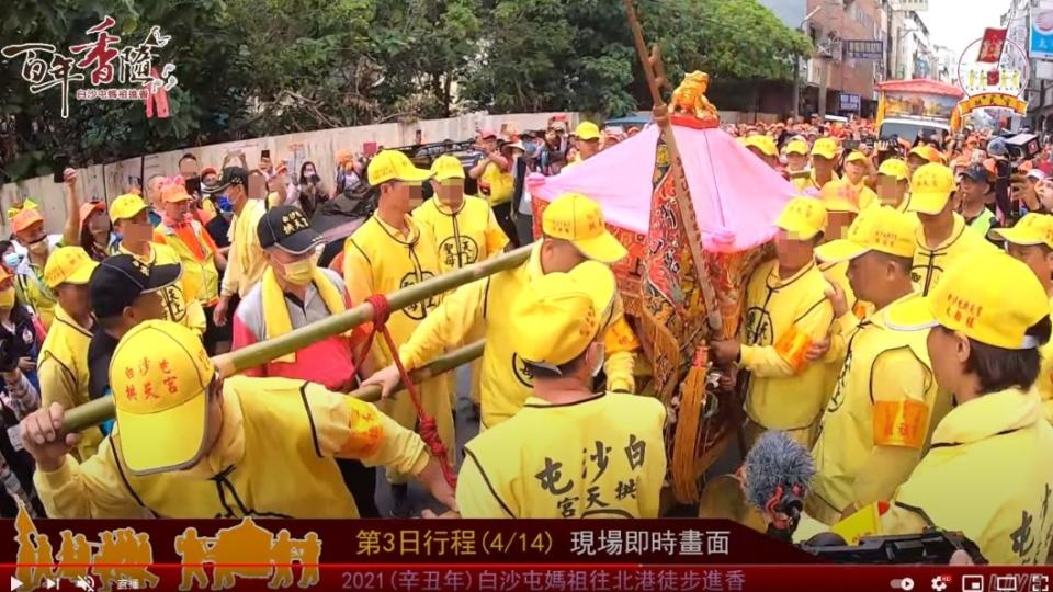 白沙屯拱天宮媽祖大迴轉。（圖／翻攝自白沙屯拱天宮YouTube）