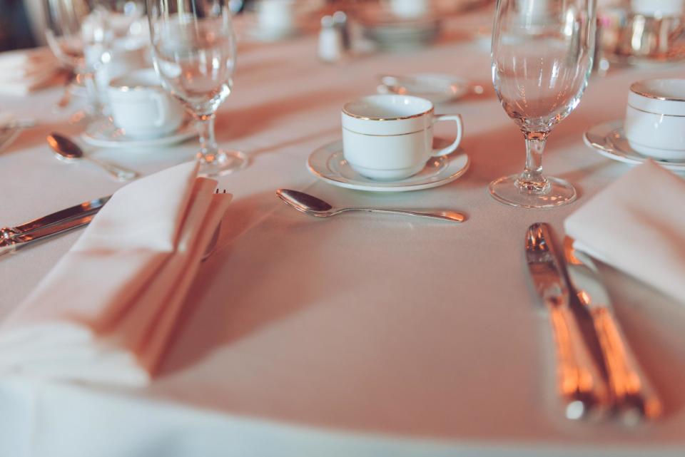 Place setting (Sara Feigin)