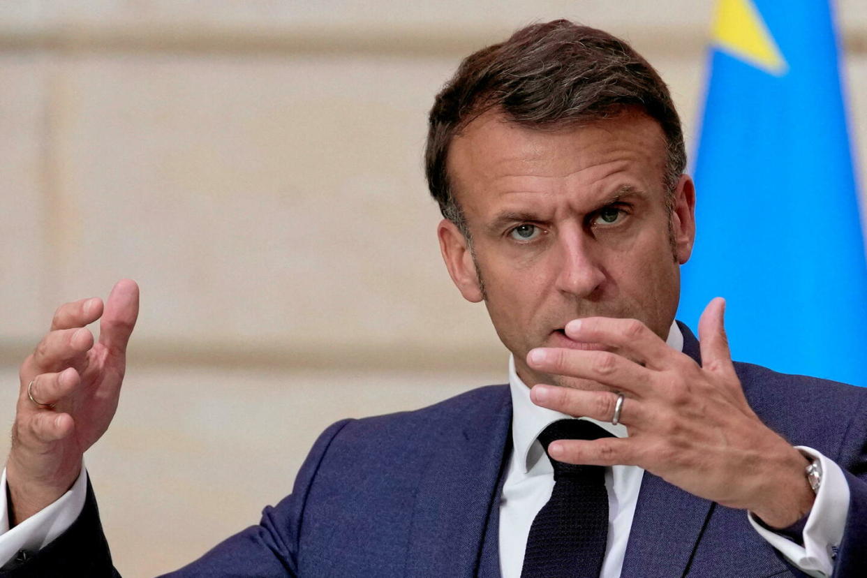 Emmanuel Macron lors d'une conférence de presse à l'Élysée, le 30 avril 2024.   - Credit:Christophe Ena / Pool / via REUTERS