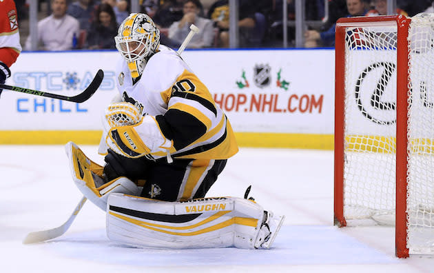 SUNRISE, FL - DECEMBER 08: Matt Murray #30 of the Pittsburgh Penguins makes a save during a game against the Florida Panthers at BB&T Center on December 8, 2016 in Sunrise, Florida. (Photo by Mike Ehrmann/Getty Images)