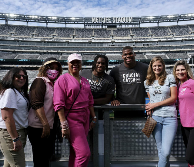 Jets' Williams brothers represent during Crucial Catch month