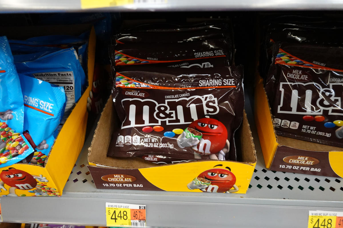 M&M's Pausing Spokescandies After Outrage, Replacing With Maya Rudolph