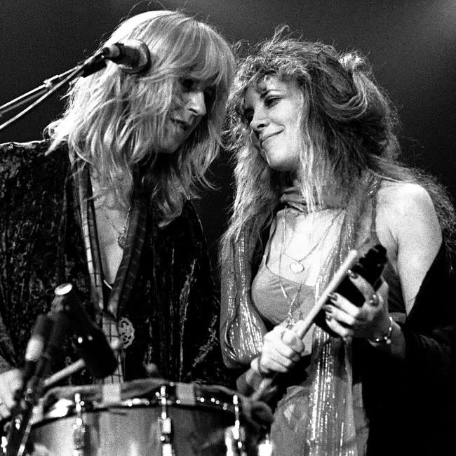 Christine McVie y Stevie Nicks en una foto de archivo credit:Bang Showbiz