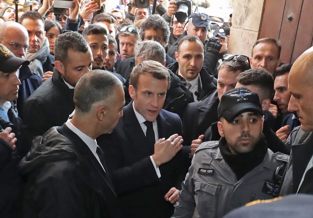 Lors d'un déplacement à Jérusalem, Emmanuel Macron a eu une altercation avec la sécurité israélienne, à cause de son comportement dans une église qui est une enclave française. 