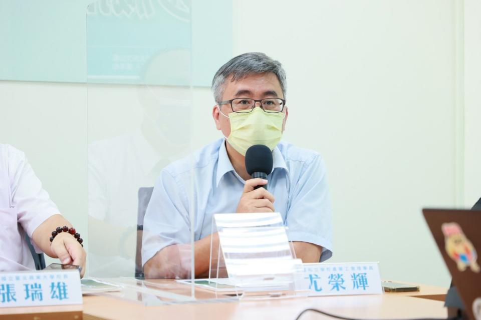 全國私校工會理事尤榮輝主張捐款公私校稅制修法，並拋出「準公共化大學」概念。翻攝自尤榮輝臉書