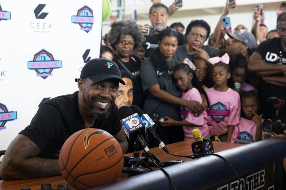 Udonis Haslem announces during his Basketball & Cheer Camp for kids at Miami Senior High on Aug. 21, 2022 that he will play his 20th and final NBA season for the Miami Heat. Alie Skowronski/askowronski@miamiherald.com