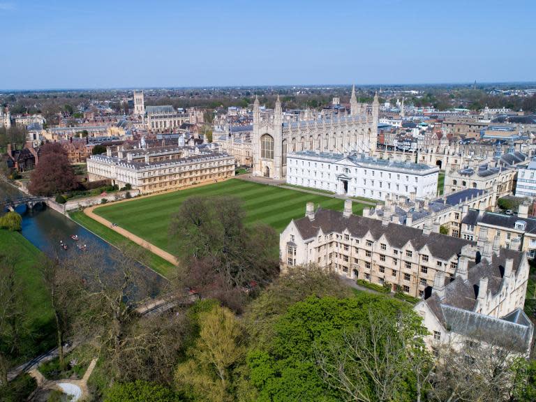 Oxford and Cambridge universities not doing enough to recruit poorer students, most Britons believe