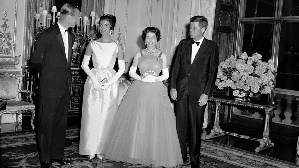 Prince Philip, Jacqueline Kennedy, Queen Elizabeth II of Great Britain, and the American President John Fitzgerald Kennedy at Buckingham Palace in 1961