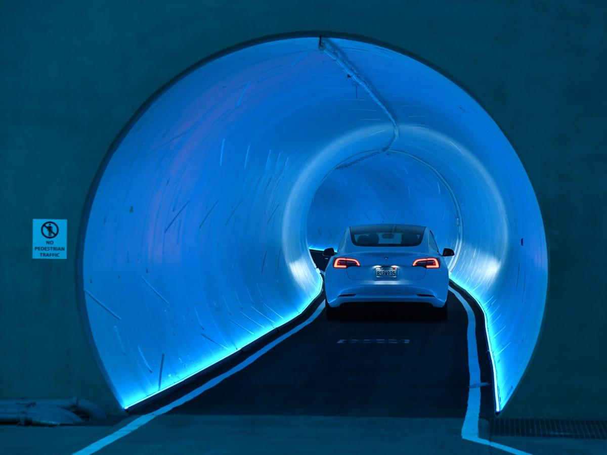 Musk's Boring Company screwed up a Las Vegas dig, causing a public transit system to shut down temporarily: report