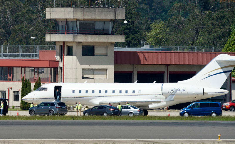 Rey Juan Carlos aterrizando en Vigo