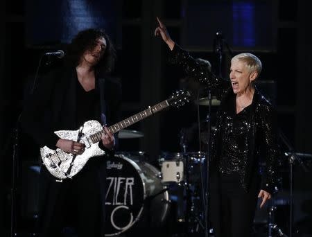 Hozier performs "Take Me To Church" with Annie Lennox at the 57th annual Grammy Awards in Los Angeles, California February 8, 2015. REUTERS/Lucy Nicholson