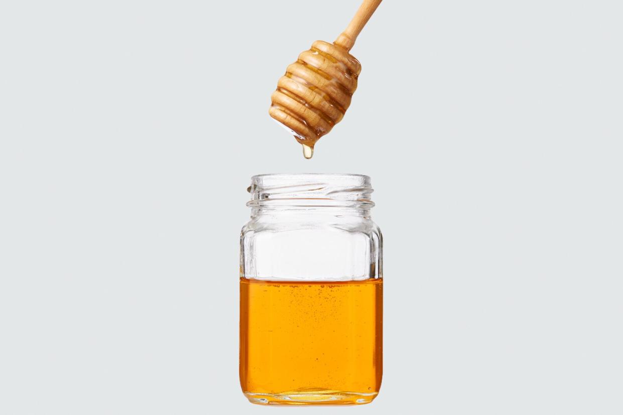 Honey jar and honey dipper