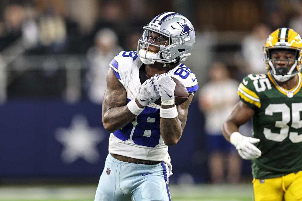 ARLINGTON, TX – JANUARY 14: Dallas Cowboys wide receiver CeeDee Lamb (88) catches a pass for a first down during the NFC Wild Card game between the Dallas Cowboys and the Green Bay Packers on January 14, 2024 at AT&T Stadium in Arlington, Texas. (Photo by Matthew Pearce/Icon Sportswire via Getty Images)